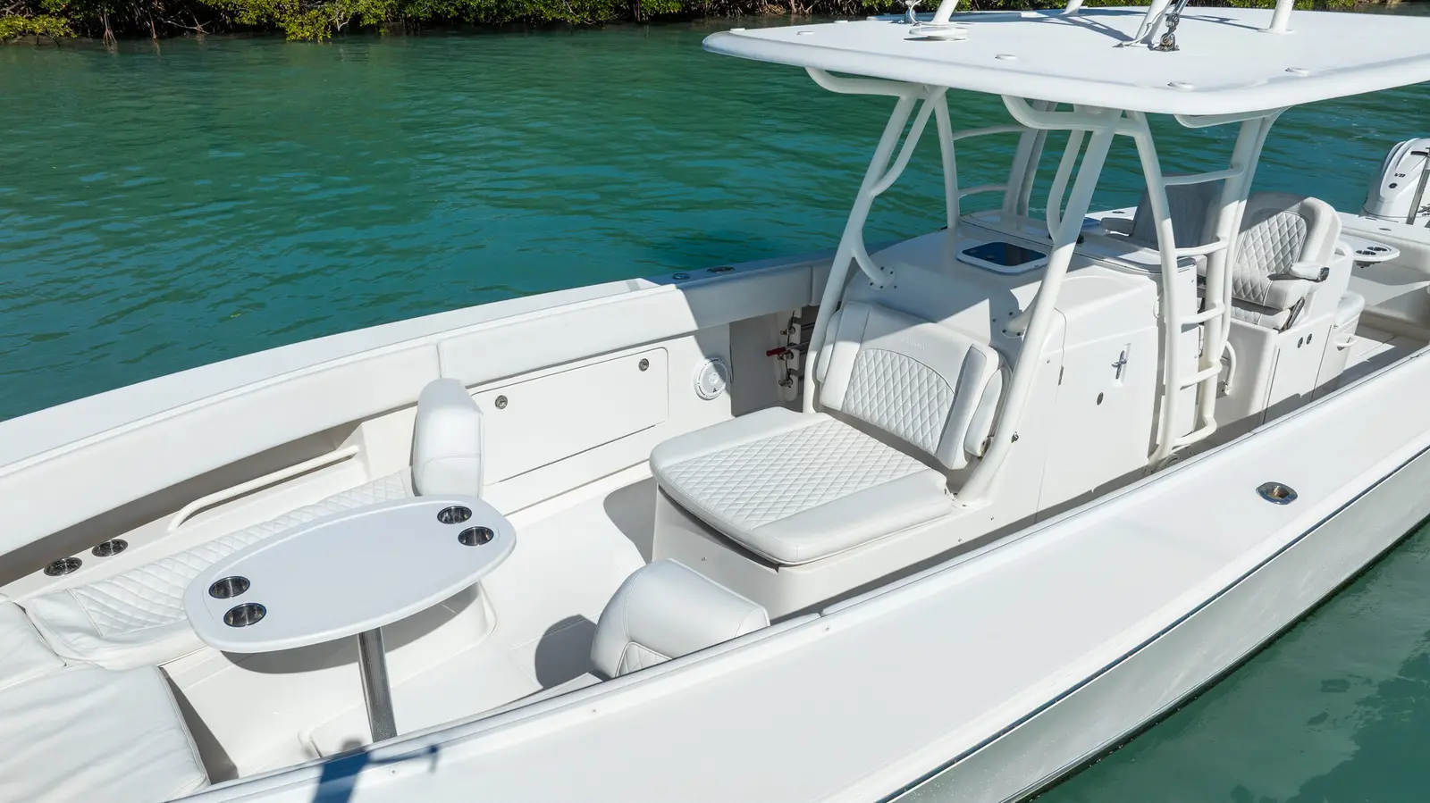 Overhead view of the Jupiter 38 HFS main deck, helm and Marlin tower